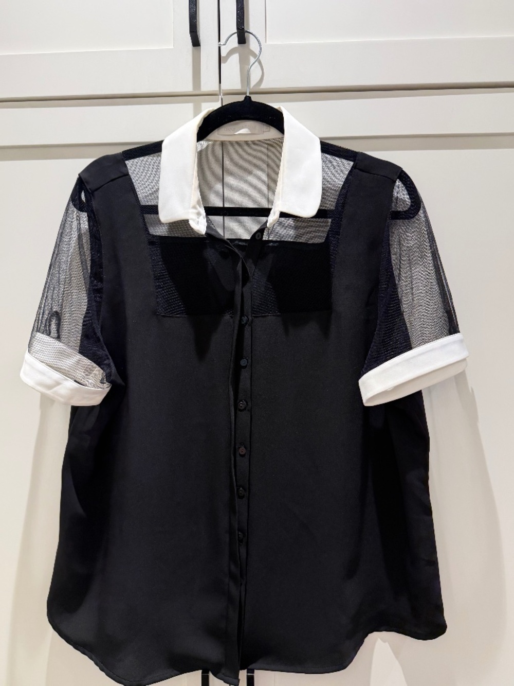 Anne Fontaine Black Sheer Mesh Blouse White Collar Cuffs Size 46 / US 14